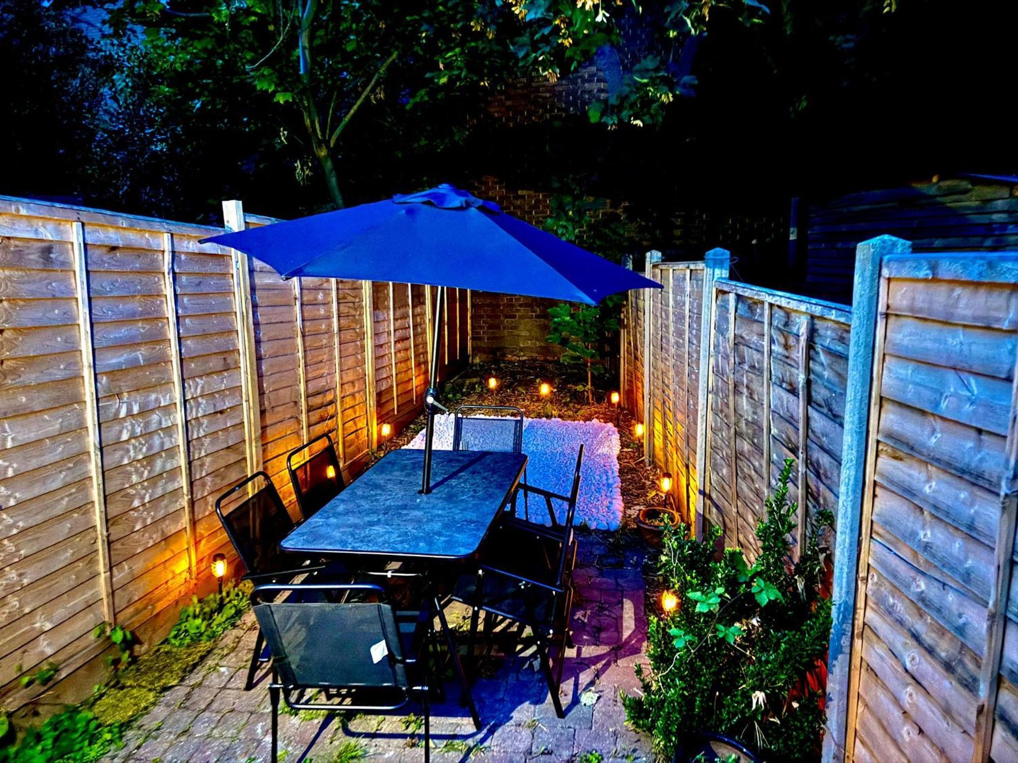Three Bedroom House By Peacegrove Homes Short Lets & Serviced Accommodation Brighton With Free Wifi & Pet Friendly Exterior foto